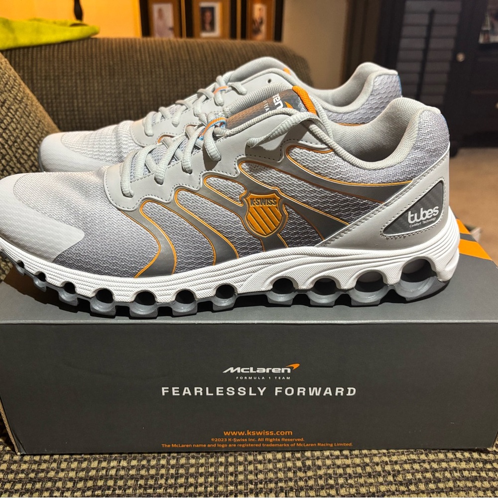 McLaren Formula 1 -K-SWISS tubes*200 X
Men’s Comfort Technology Sports Shoes 15M - Picture 3 of 13